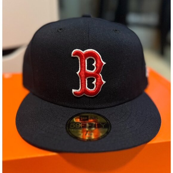 Boston Red Sox New Era Navy Home Fitted Baseball Cap Hat Size 7 3/8 Brand New - Picture 1 of 6
